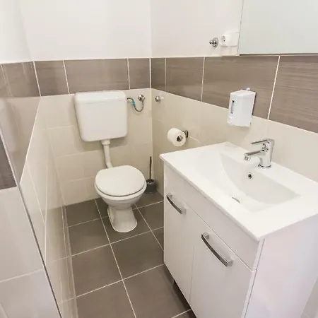 Partner Apartmanhaz