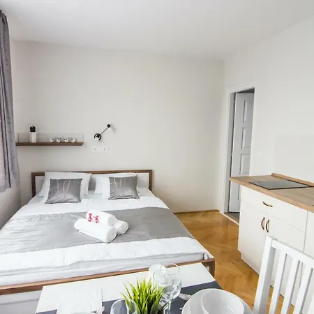 Apartment Partner Apartmanhaz *