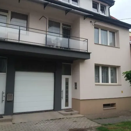 Partner Apartmanhaz Apartment Erlau